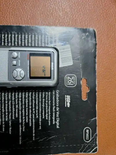 Grabadora de voz digital RCA usada caja abierta. - miniatura 3