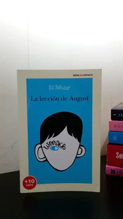 Libro 'La lección de August' de R.J. Palacio - miniatura 1