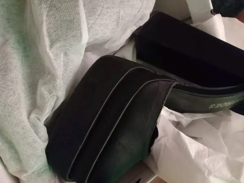 Zapatos de tacón alto negros con hebilla - 4