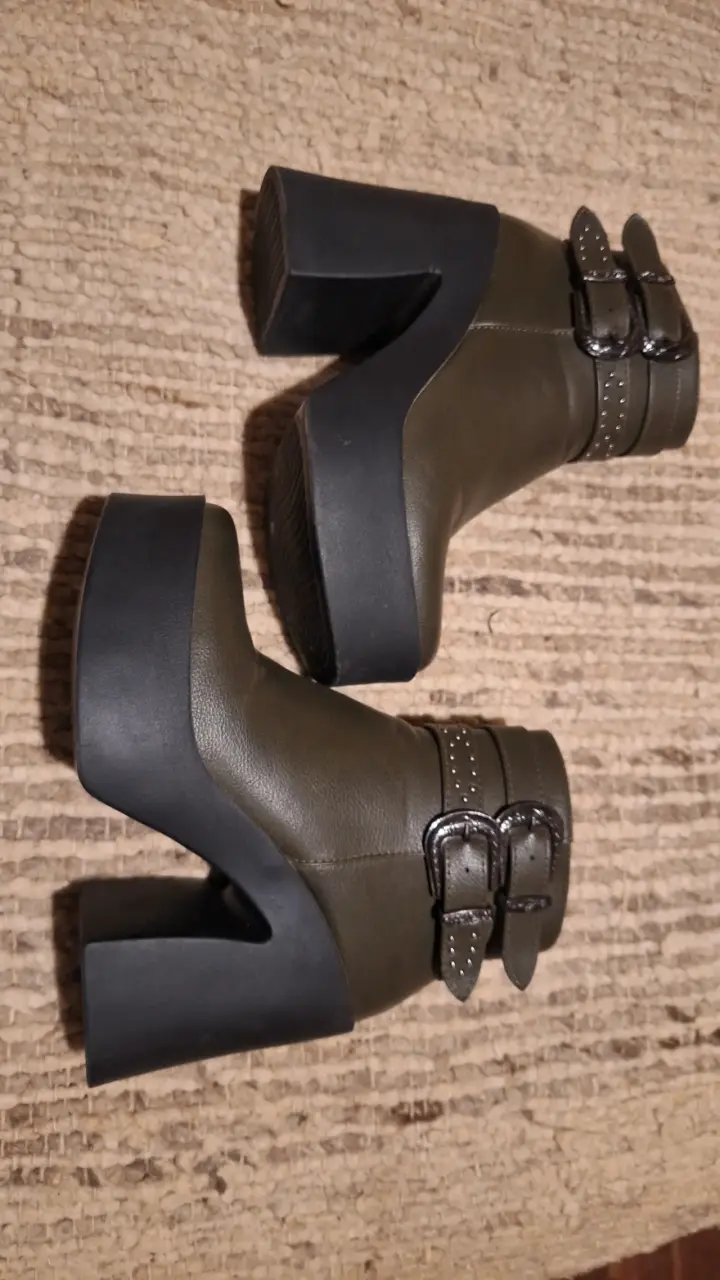 Botines de cuero con tacón alto y cierre - 4