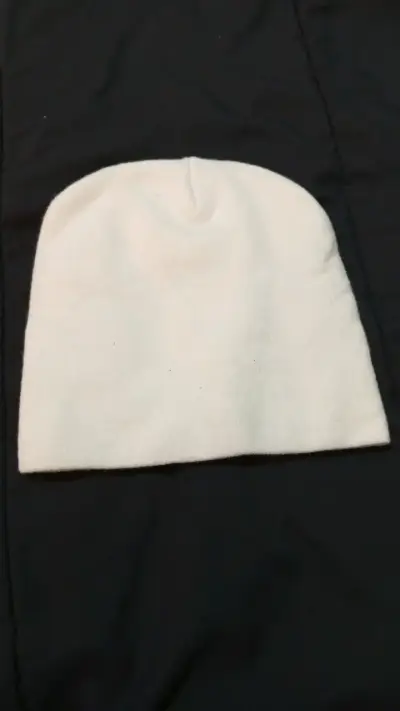 Gorro de lana blanco con cara rara - miniatura 2