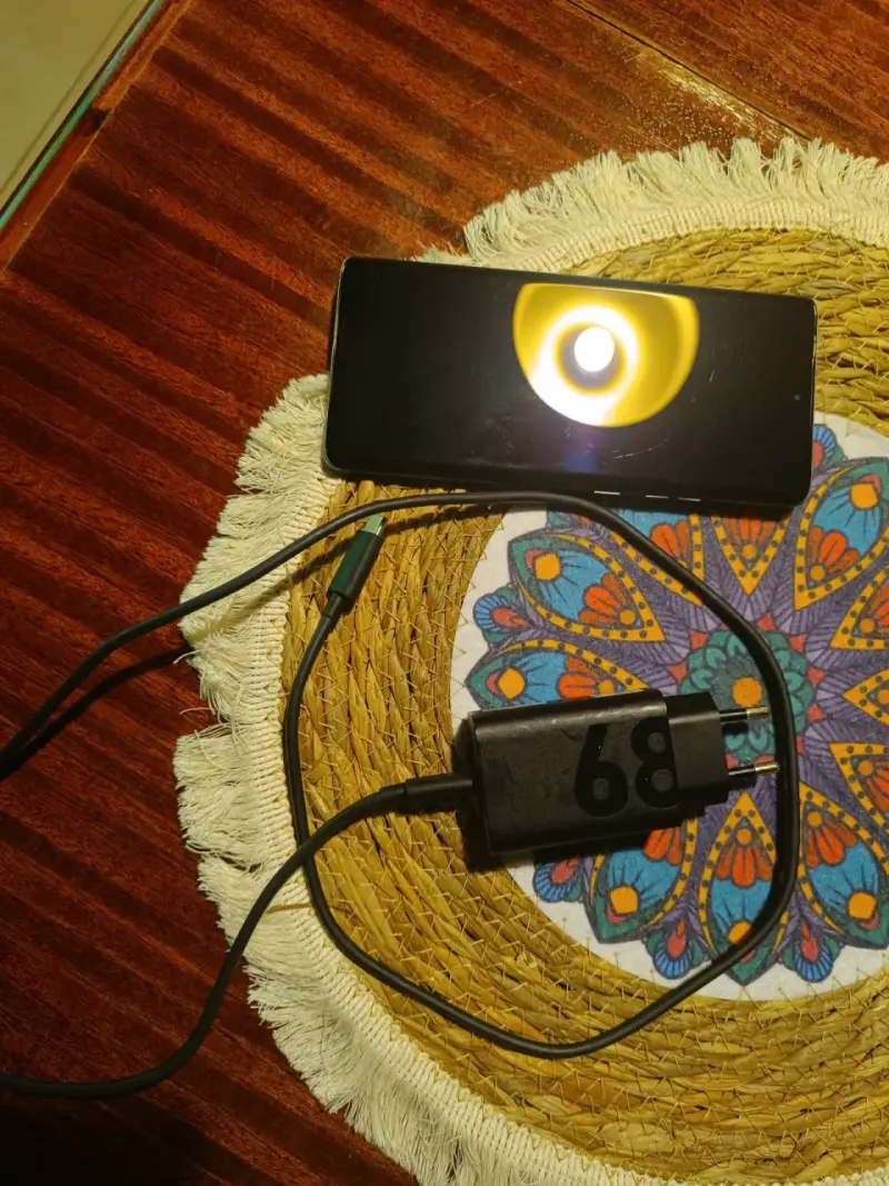 Motorola Edge 50 - 1