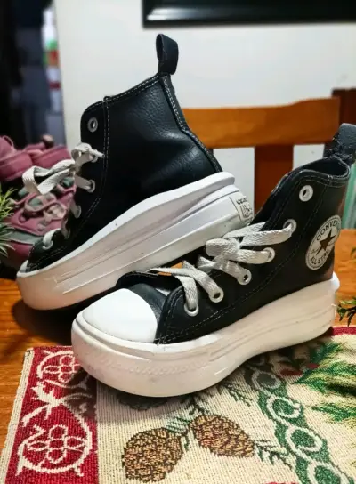 Zapatillas Converse Chuck Taylor negras - miniatura 2