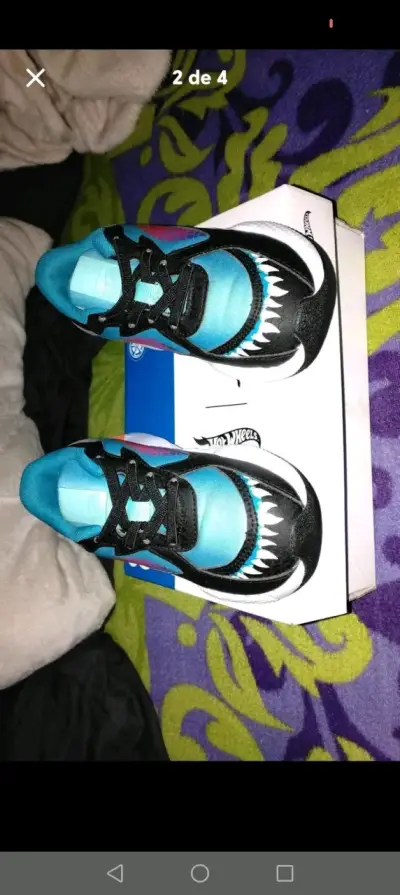 Zapatillas deportivas coloridas para niños - miniatura 3