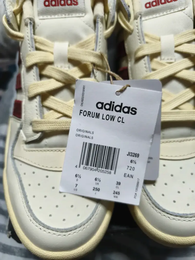 Zapatillas Adidas Forum Low blancas y rojas - 3