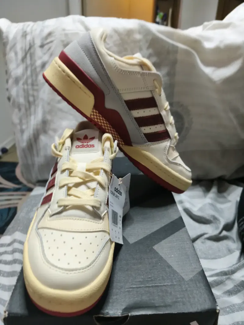 Zapatillas Adidas Forum Low blancas y rojas - 6