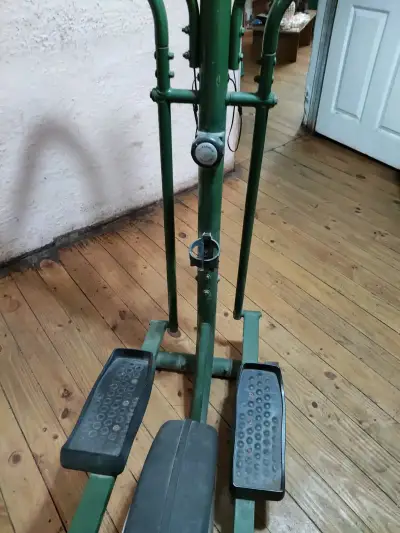 Máquina elíptica para ejercicio en casa - miniatura 5