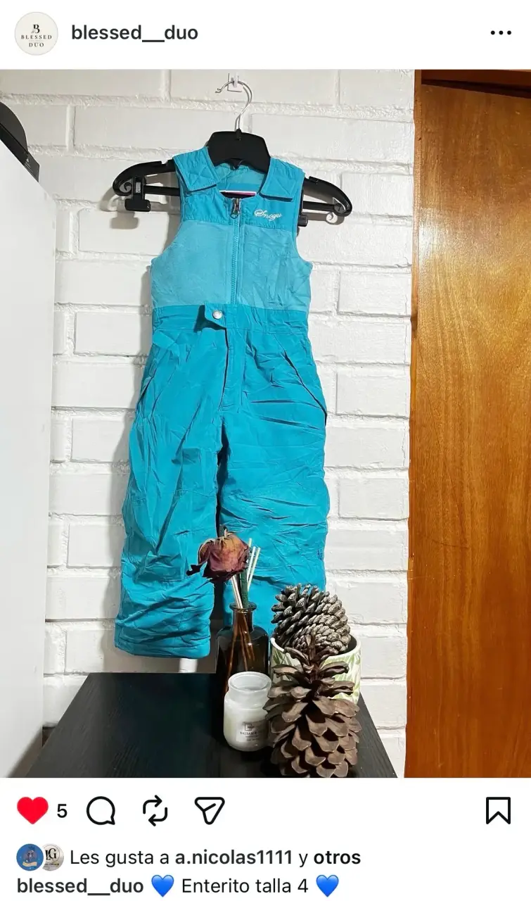 Impermeable azul talla 4
