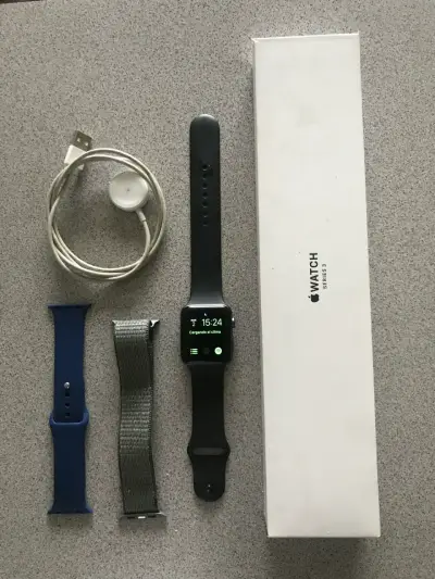Apple Watch Series 3 42mm - miniatura 1