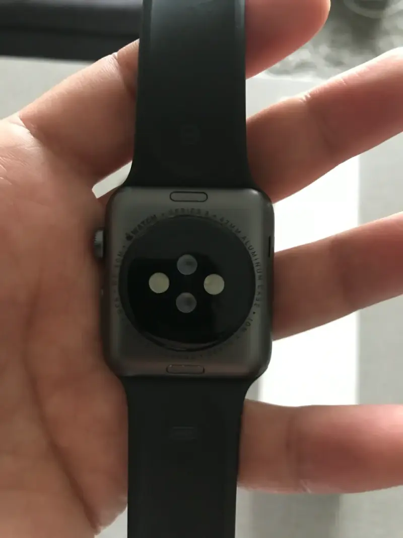 Apple Watch Series 3 42mm - 4
