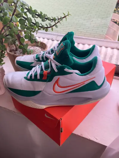 Zapatillas deportivas Nike verde y naranja - miniatura 2
