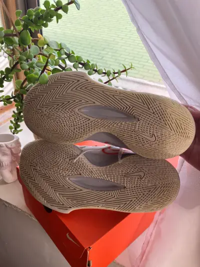 Zapatillas deportivas Nike verde y naranja - miniatura 6