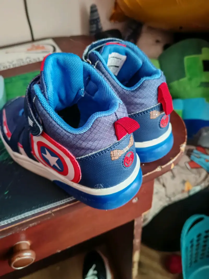 Zapatillas infantiles Capitán América - 3