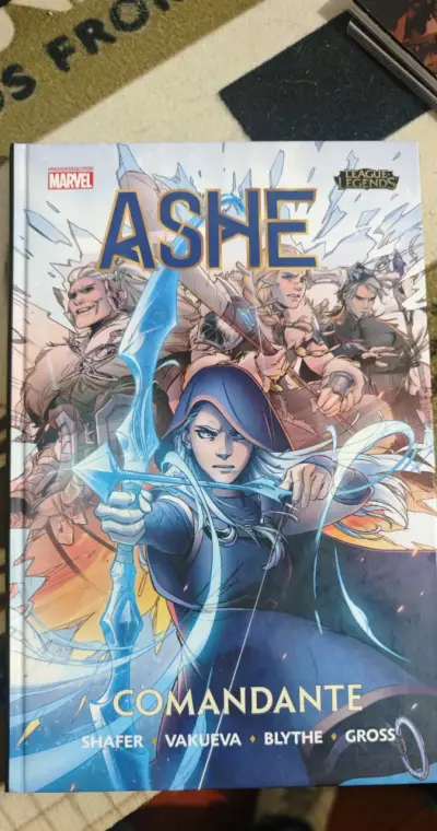 Cómic Ashe Comandante Marvel tapa dura - miniatura 1