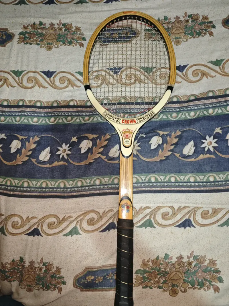 Raqueta de tenis vintage Crown 70s - 2