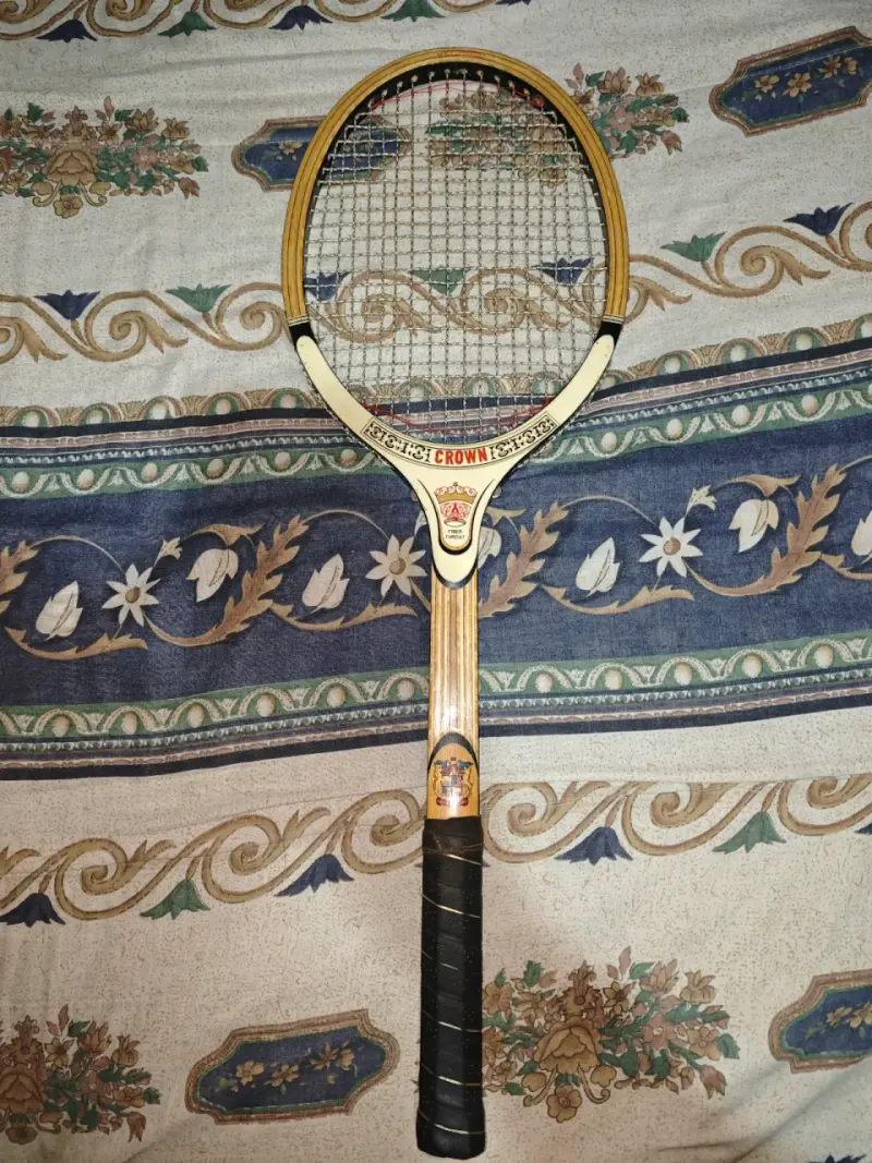 Raqueta de tenis vintage Crown 70s - 3