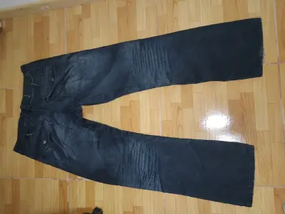 Jeans vaqueros diseñador - miniatura 1