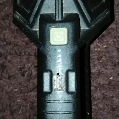 Linterna LED portátil recargable - miniatura 3