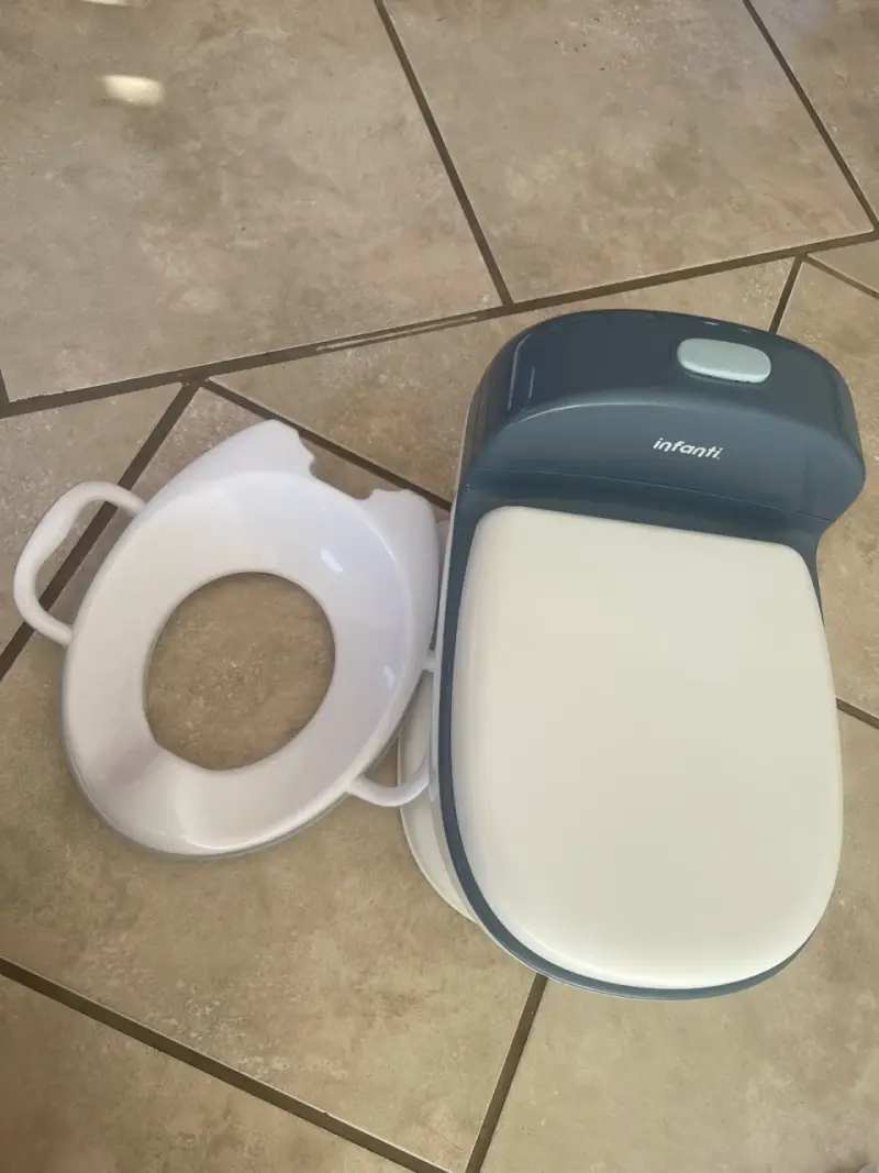 Bacinica infantil Infanti con asiento removible - 1