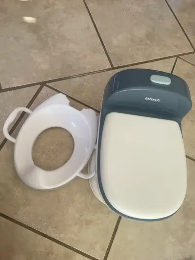 Bacinica infantil Infanti con asiento removible - miniatura 1