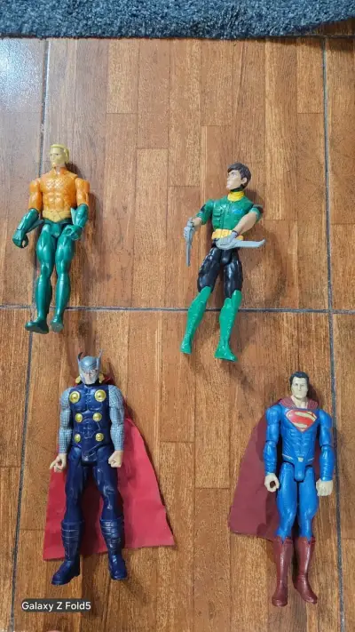 Lote de figuras de acción de superhéroes - miniatura 5