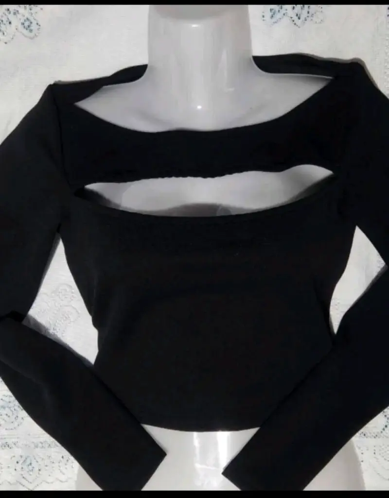 Polera Crop escotada - 2