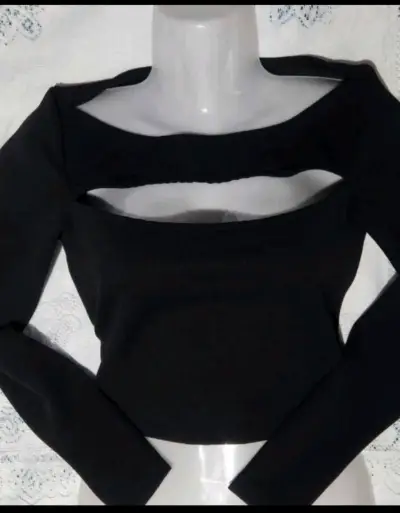 Polera Crop escotada - miniatura 2