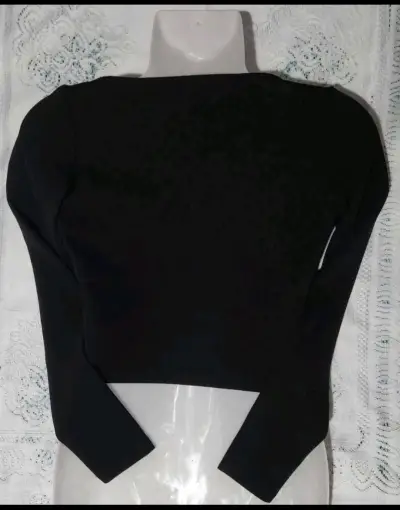 Polera Crop escotada - miniatura 3