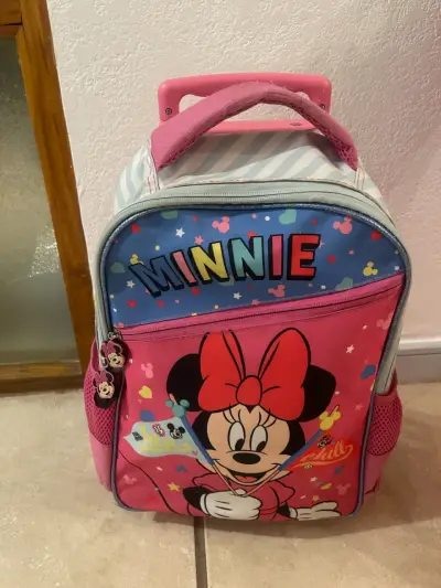 Mochila infantil Minnie Mouse con ruedas - miniatura 1