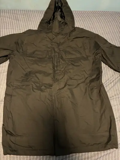 Parka Burton negra con capucha impermeable - miniatura 1