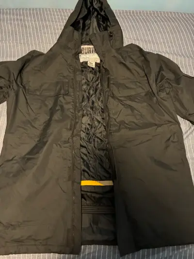 Parka Burton negra con capucha impermeable - miniatura 3