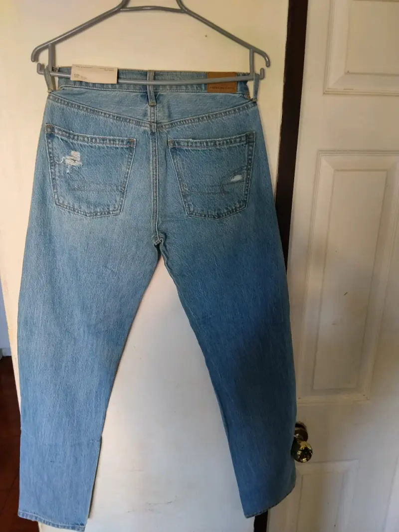 Jeans American Eagle desgastados azul claro - 3