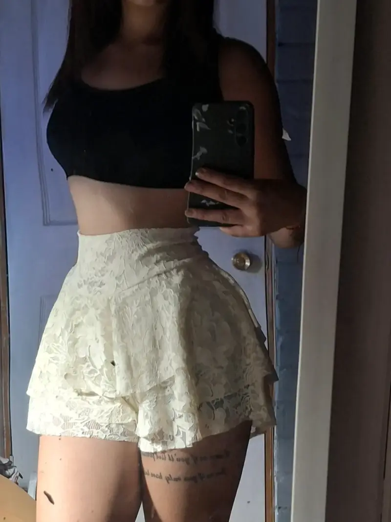 Falda Short de encaje blanco para mujer