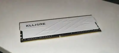Memoria RAM Kllisre DDR4 16GB blanca - miniatura 1