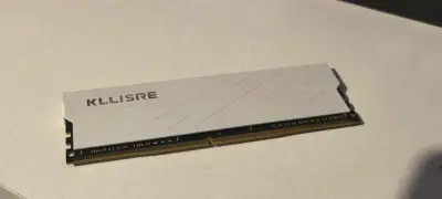 Memoria RAM Kllisre DDR4 16GB blanca - miniatura 2