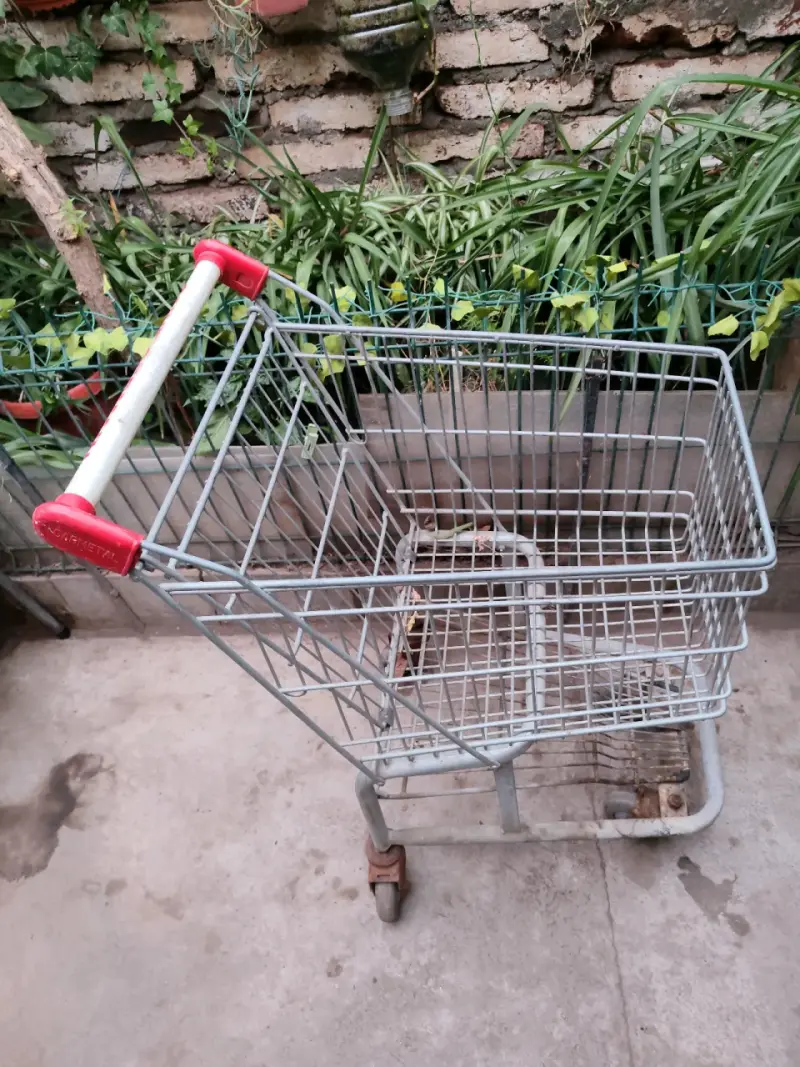 Carro de supermercado metálico usado - 2
