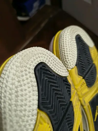 Jordan Retro 4 Vivid Sulfur OG - miniatura 5