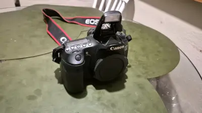 Cámara Canon EOS 60D cuerpo profesional - miniatura 2