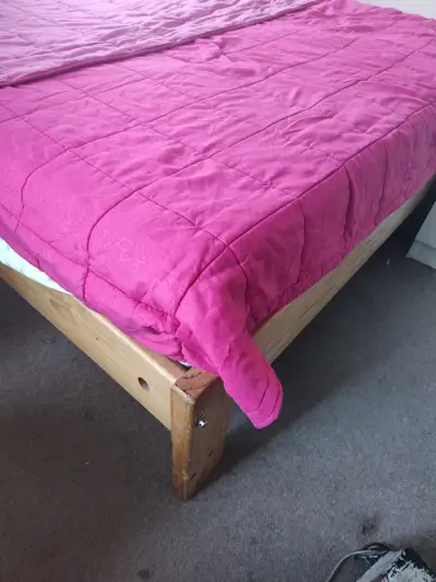 Cama base de pino más colchón impecable por no uso - miniatura 2
