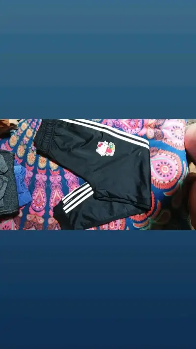Pantalones deportivos Hello Kitty negros - miniatura 1