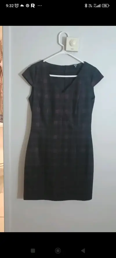 Vestido Nuevo, a cuadros negro y rojo talla 36 - miniatura 3