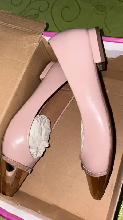 Zapatos planos Vizzano nude con punta dorada - miniatura 2