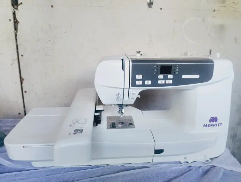 Máquina de bordar Merritt nueva con Wi-Fi - 5