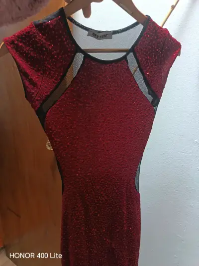 Vestido rojo brillante Mystic con transparencias - miniatura 1