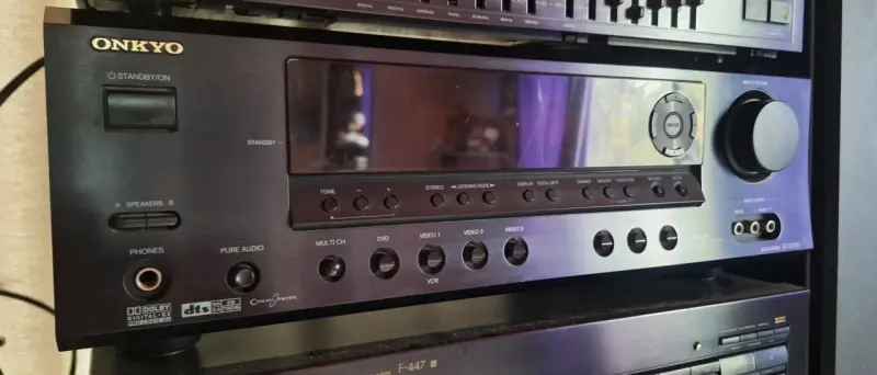 Receptor AV Onkyo con Dolby Digital - 1