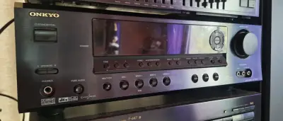 Receptor AV Onkyo con Dolby Digital - miniatura 1