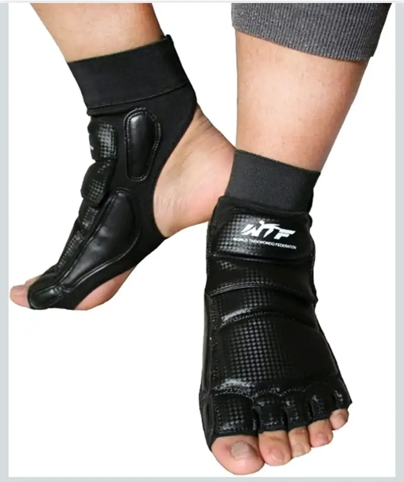 Guantes de Taekwondo WT negros talla 39-42 - 2