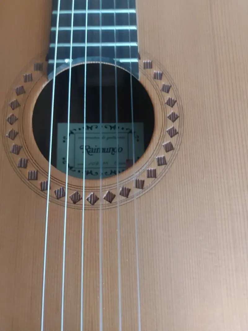 Guitarra clásica Raimundo hecha en España - 2