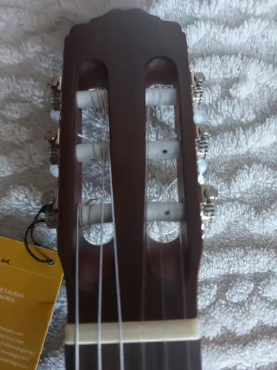 Guitarra clásica Raimundo hecha en España - miniatura 5