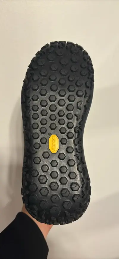 Zapatillas under armour  negras HOVR - miniatura 4